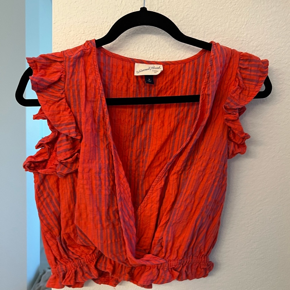 Universal Thread Top